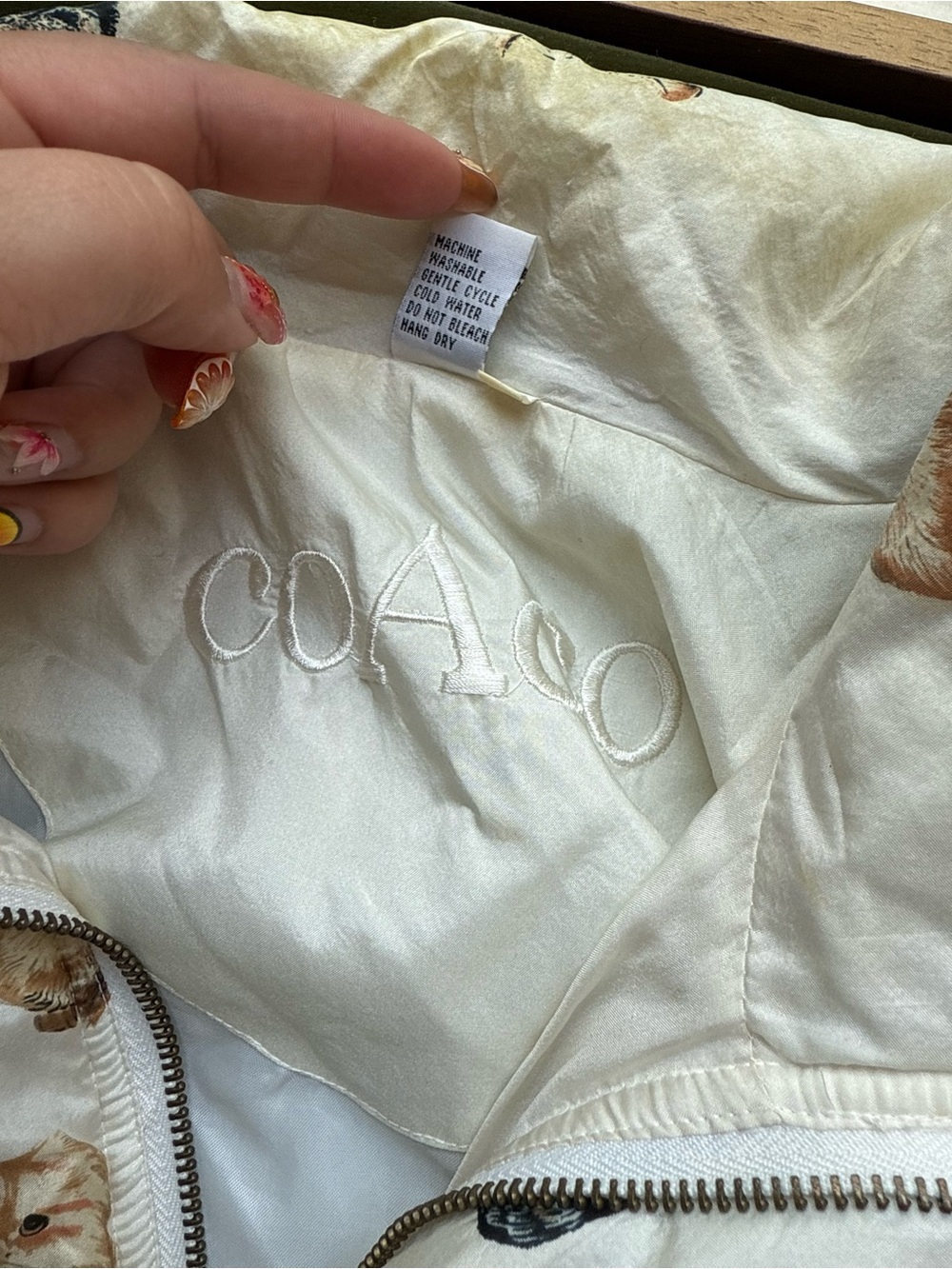 Coaco Silk Cat Pattern Bomber White Jacket , Size L, EUC - Picture 4 of 6